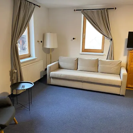 Zum Goldenen Schiff - Lehm, Stil & Altstadtflair Couette-café *