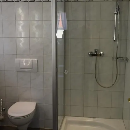 Zum Goldenen Schiff - Lehm, Stil & Altstadtflair Bed & Breakfast
