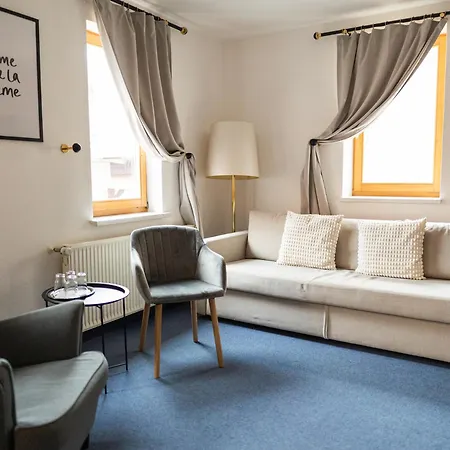 Zum Goldenen Schiff - Historisches Mit Fruehstueck & Self-check-in 3*